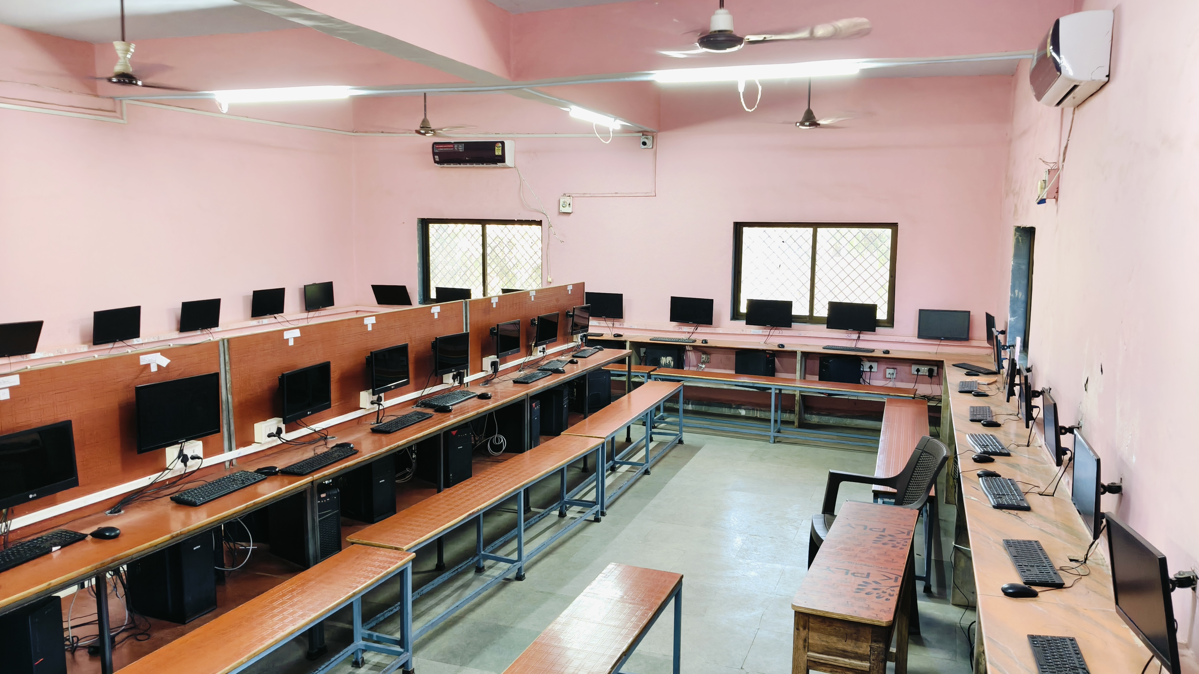 Computer lab with desktop PCs